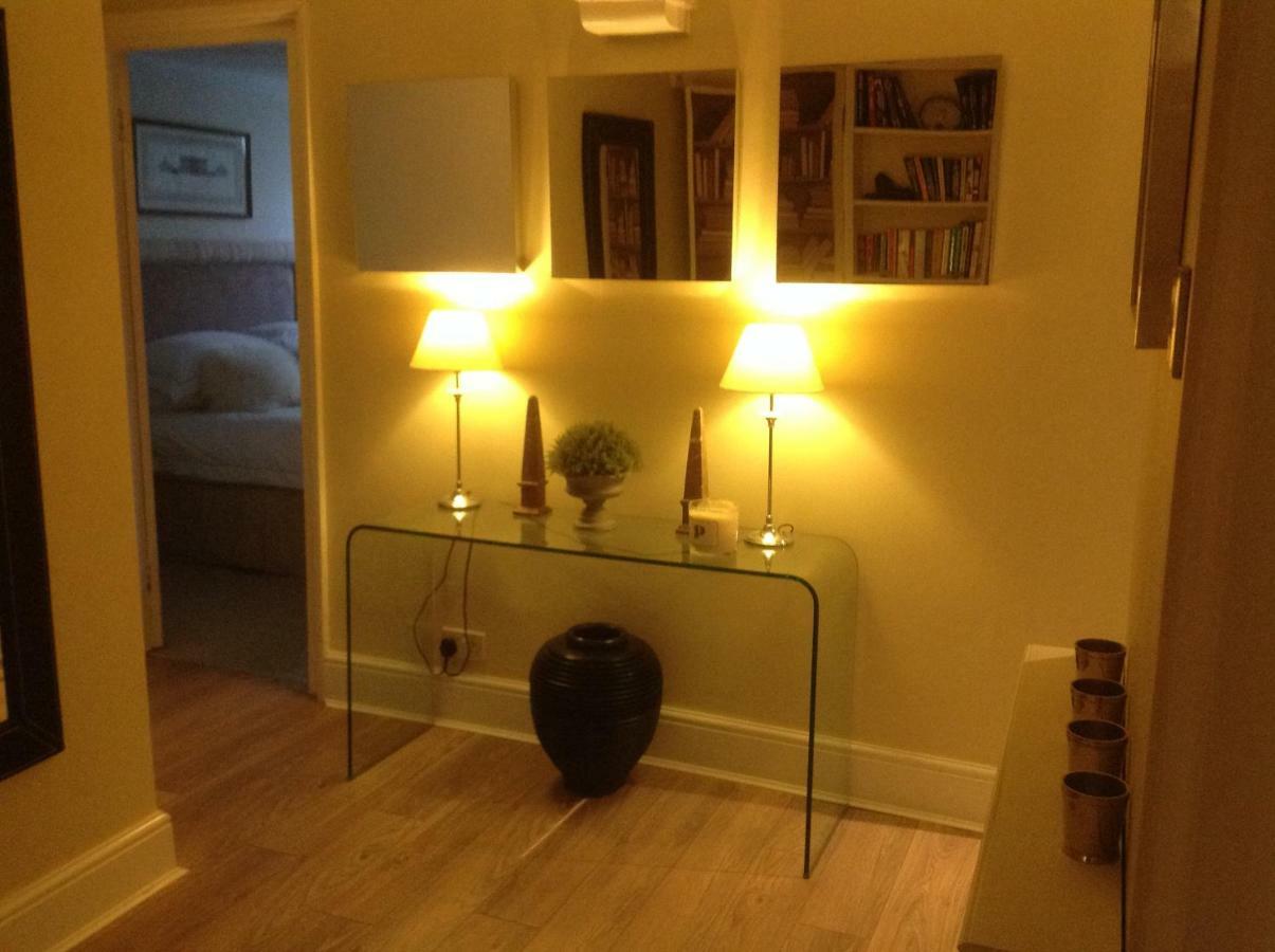 The Garden Flat Apartment ลอนดอน ภายนอก รูปภาพ