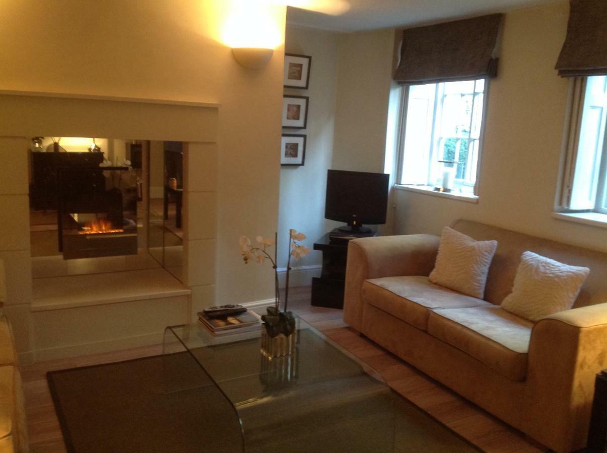 The Garden Flat Apartment ลอนดอน ภายนอก รูปภาพ